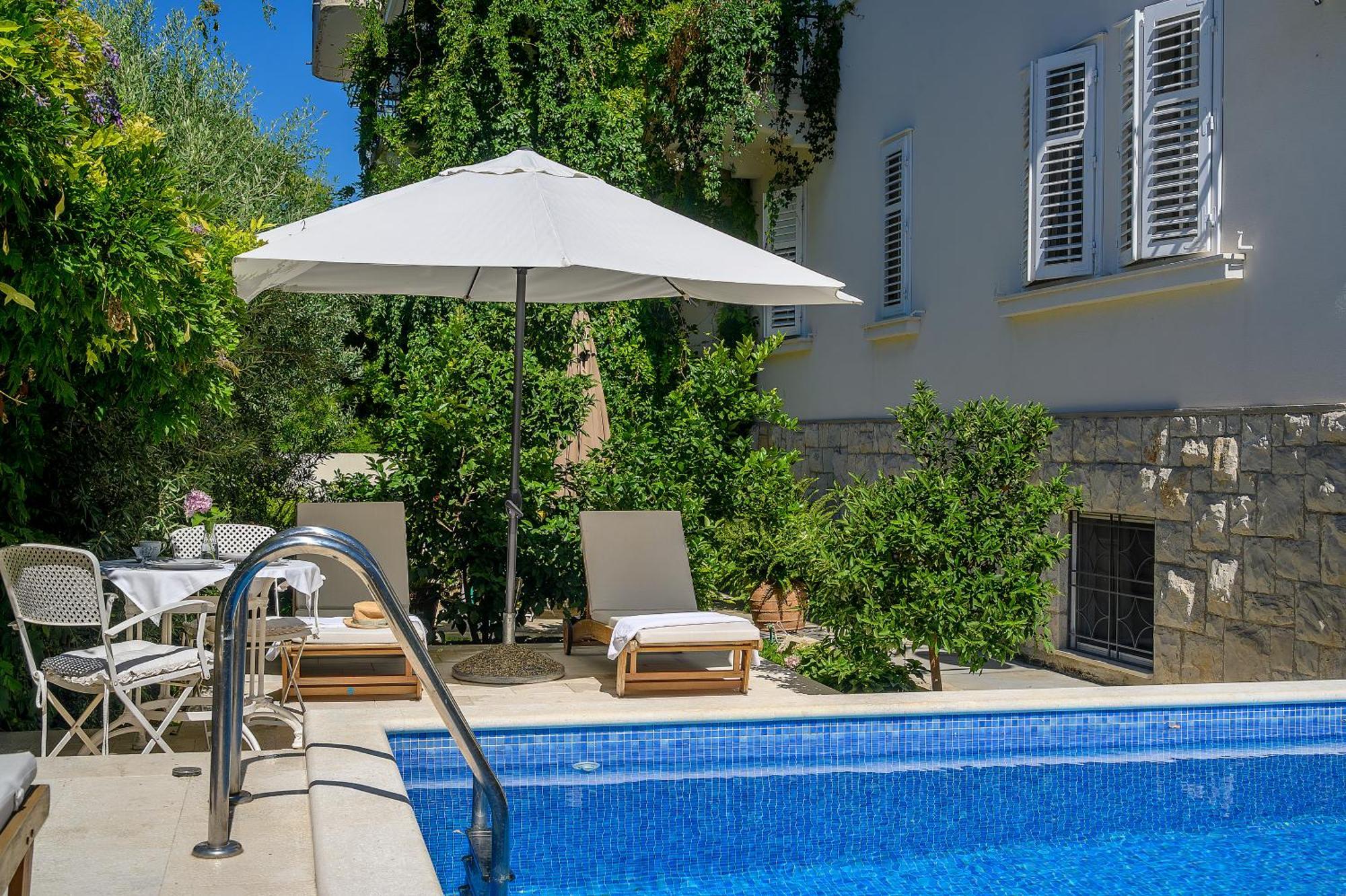 Palace Schoen Milesi 4* Split