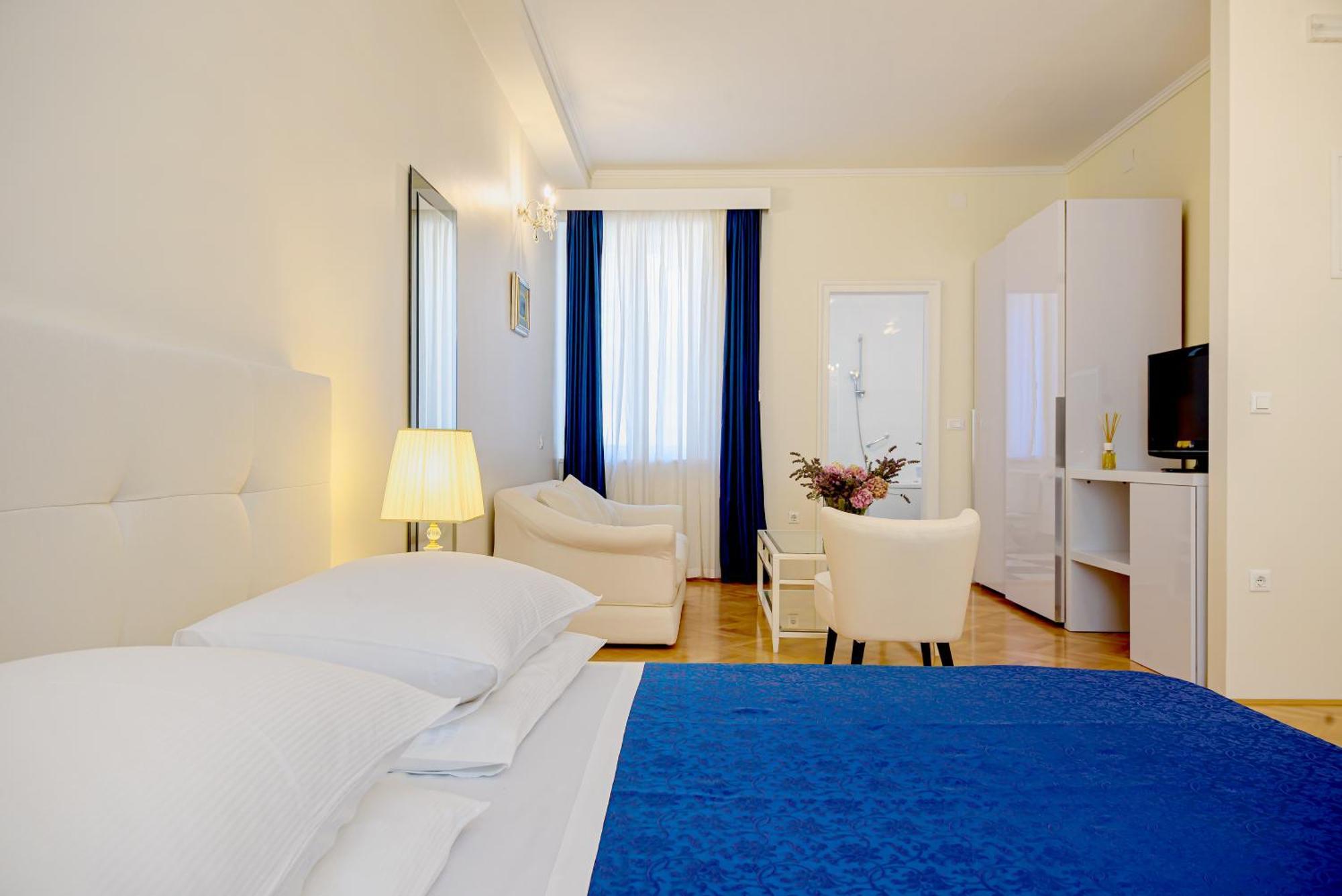 Palace Schoen Milesi Bed & Breakfast Split